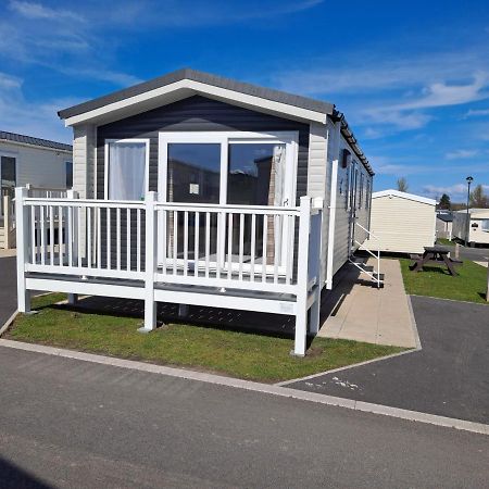Edwards Holiday Home Blackpool Exterior photo