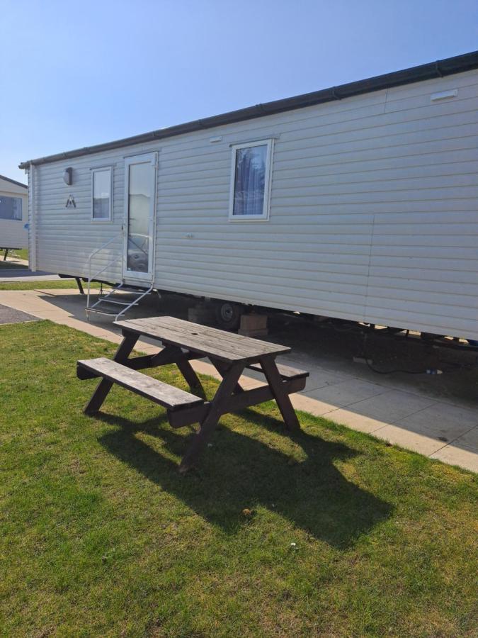 Edwards Holiday Home Blackpool Exterior photo